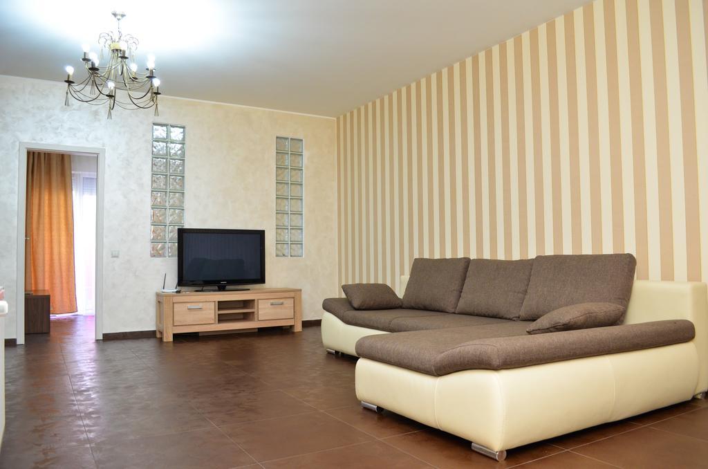 Bhoeme Apartament Oradea Exterior photo